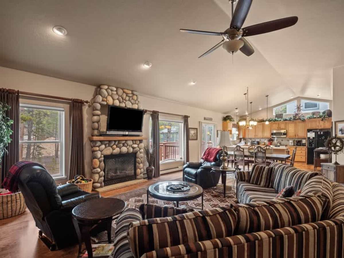 【Main Floor Living】Fireplace and gathering — where the whole group hangs together