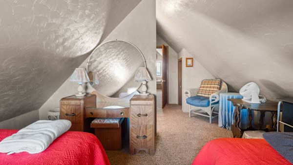 Twin Beds