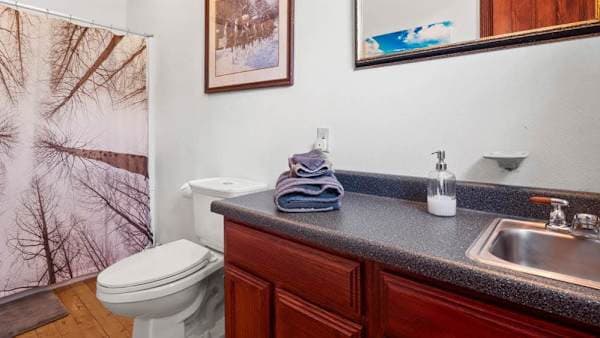 【Private Bath】Soaking tub, yours alone — soak out the altitude