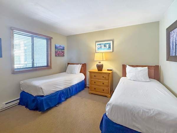 Twin Bedroom | Listed with @Booktraverse