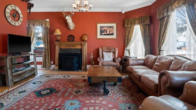 Governor's Mansion Main Unit — Leadville 4BR