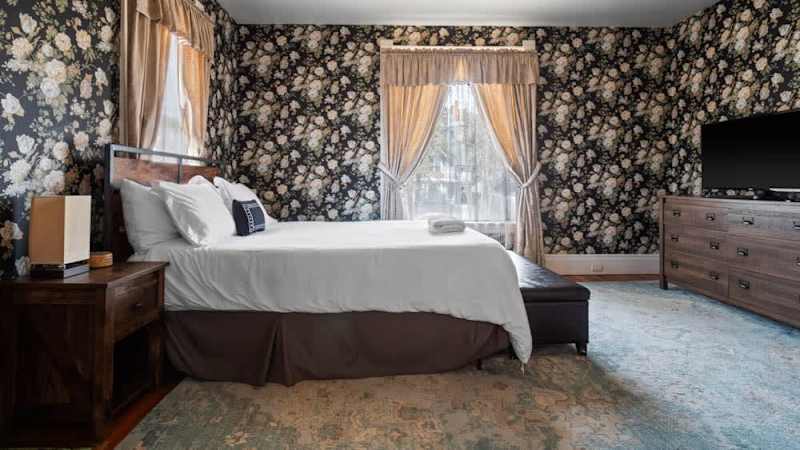 Governor's Mansion Main Unit — Leadville 4BR