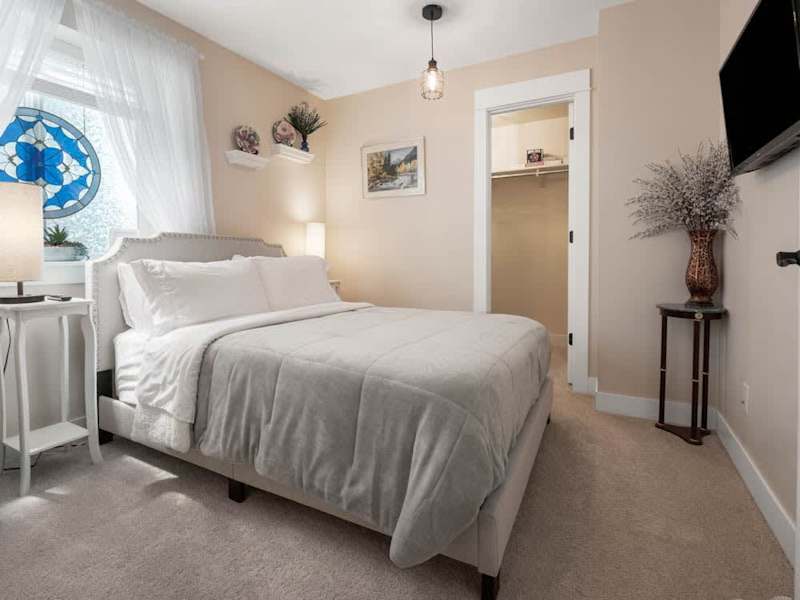 2BR Mountain Retreat - Near Mineral Trail, Balcony