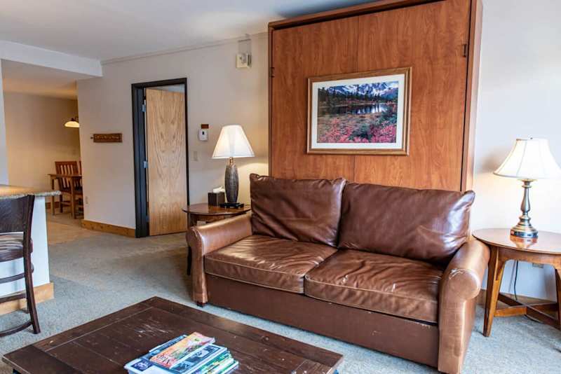 True 1BR | Walk to Lifts | Hot Tub | Dogs OK