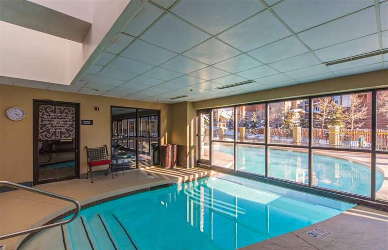 Pet-Friendly | Walk to Lifts | Pool & Hot Tub