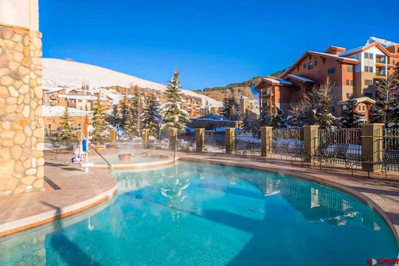 Grand Lodge CB #518 — Remodeled Ski-In/Out, Hot Tub, Pets