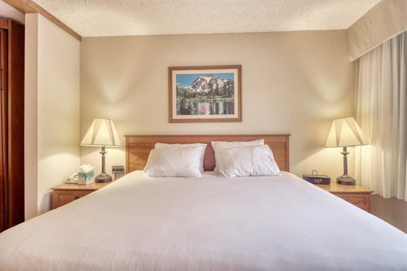 Grand Lodge Studio 120 — Walk to Lifts, Pool & Hot Tub