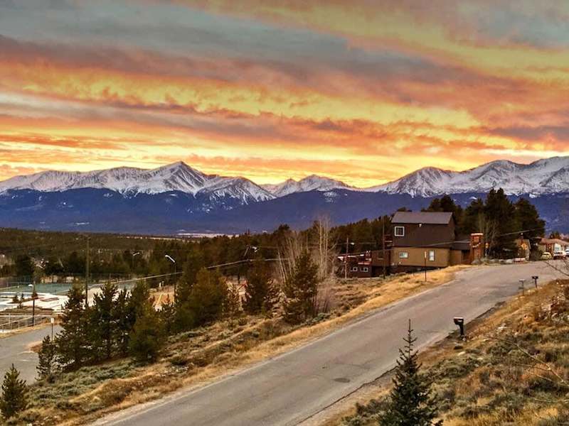 The Hilltop Suite — Mt Massive Views | Pet OK | EV Charger | Sleeps 4