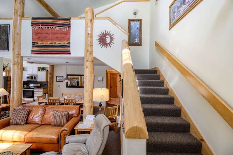 2BR w/ Loft - Fireplace, BBQ, Horseshoe Pit