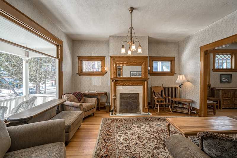 Josephine — Restored Leadville 4BR Victorian