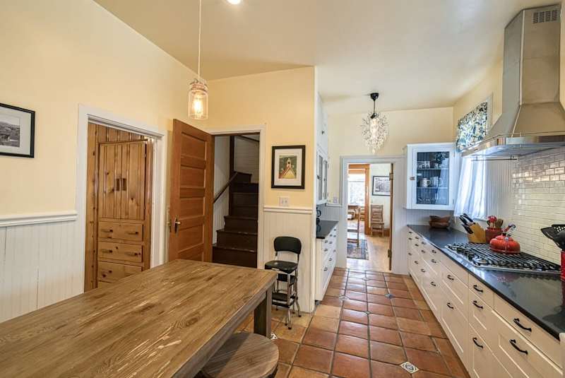 Josephine — Restored Leadville 4BR Victorian