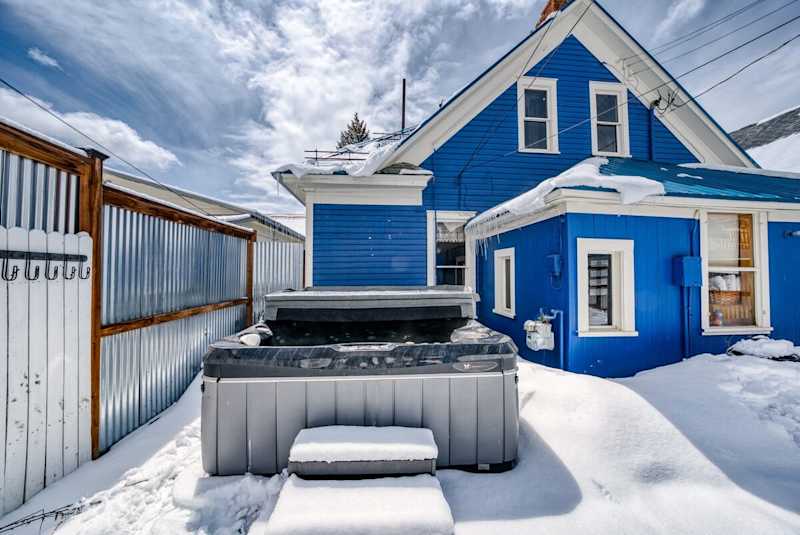 Josephine — Restored Leadville 4BR Victorian