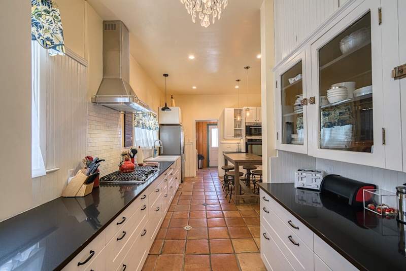 Josephine — Restored Leadville 4BR Victorian