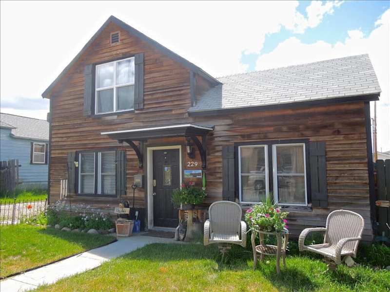 4BR - Pet Friendly, Near Cooper Mountain - 9 Guest