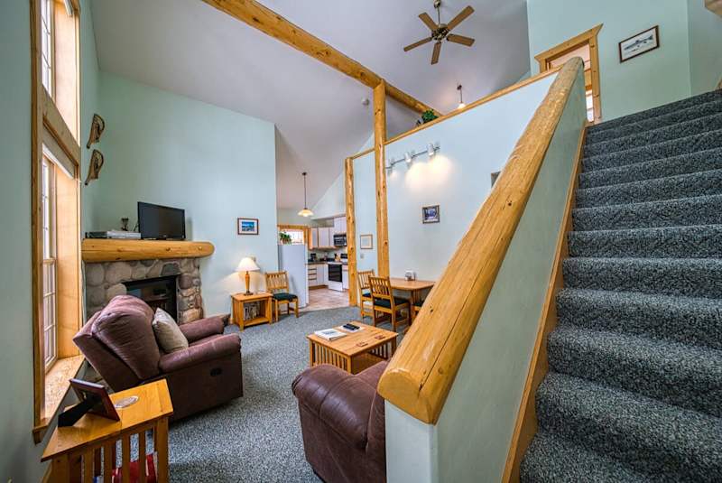 1BR w/ Loft Cabin: Fireplace & Mountain View