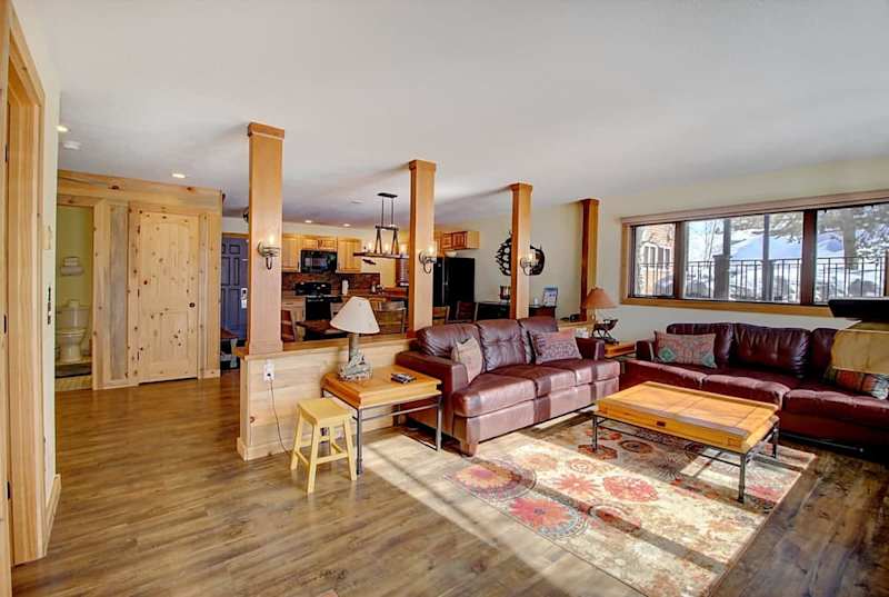 Mountainside 95 - Ski-In/Ski-Out, Private Hot Tub