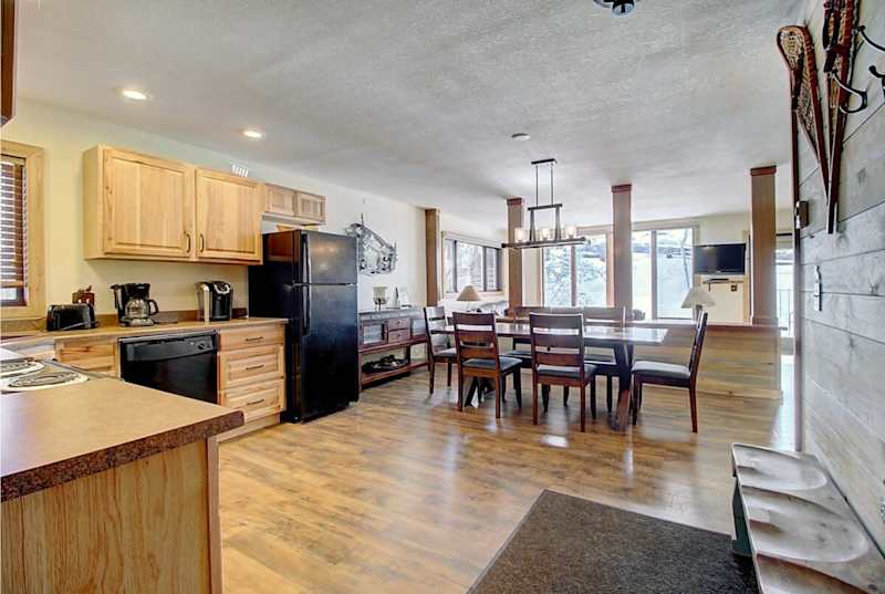Mountainside 95 - Ski-In/Ski-Out, Private Hot Tub