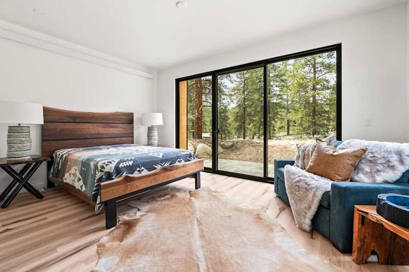 2BR Mountain View Retreat - Near Twin Lakes