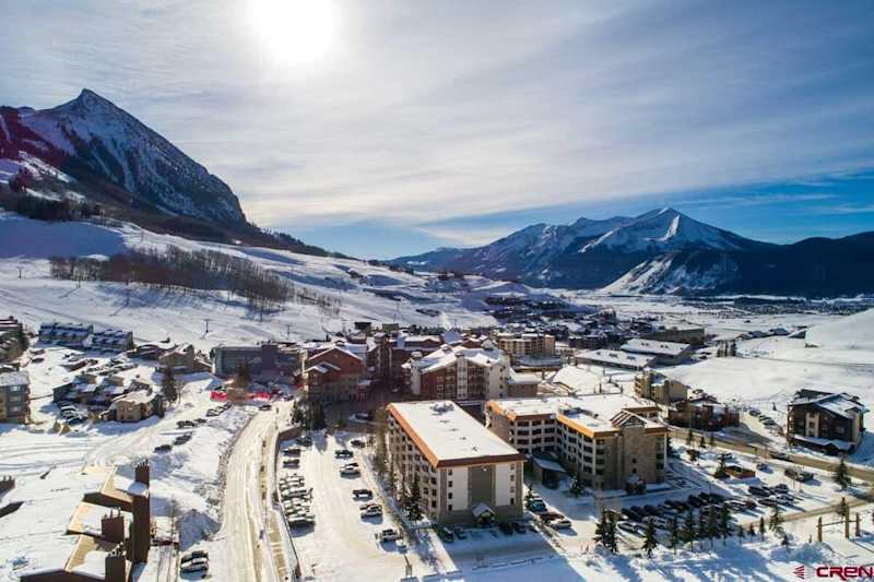 Grand Lodge Studio 153 — Walk to Ski Lifts, Pool, Hot Tub