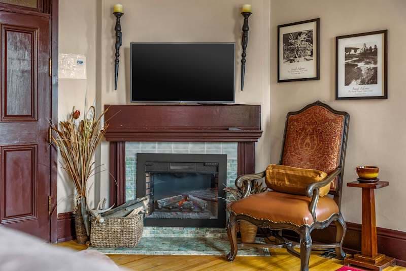 Historic Loft w/ Sauna & Balcony; Steps to Main