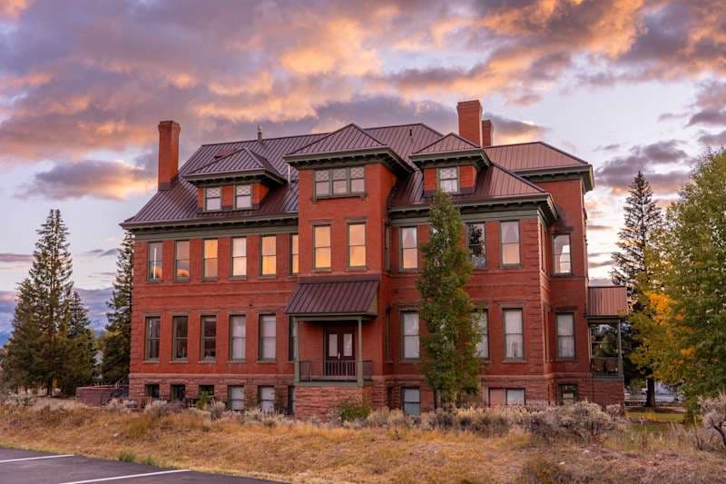 Papa's Place — Historic 1BR Unit in Downtown Leadville