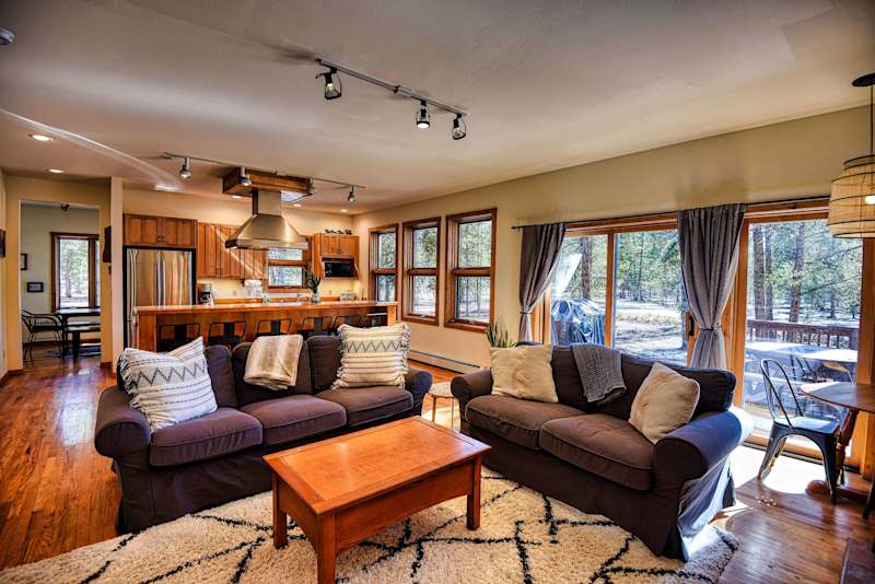 Hot Tub, Grill, Sauna, Cozy/Chic Retreat