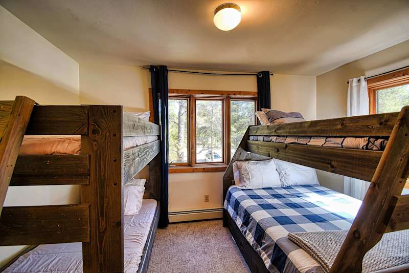 Hot Tub, Grill, Sauna, Cozy/Chic Retreat