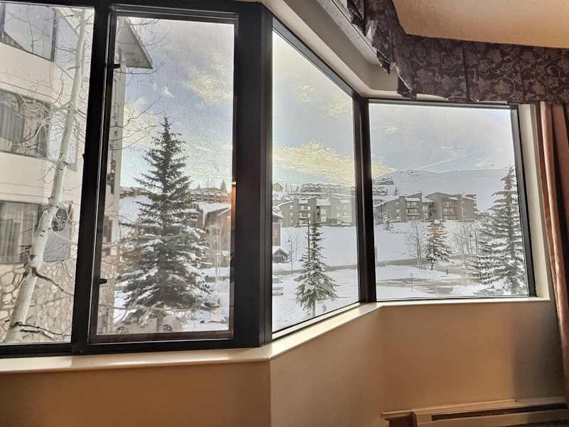 Accessible & Pet-Friendly | Walk to Lifts | Pool