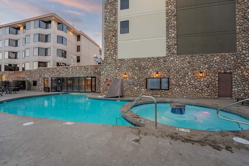 Grand Lodge Studio 414 — Pet-Friendly, Walk to Lifts in Mt CB | Traverse