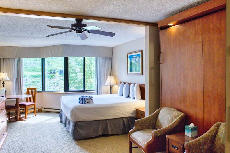 Stellar Location, Pool, Steam Room, Gym