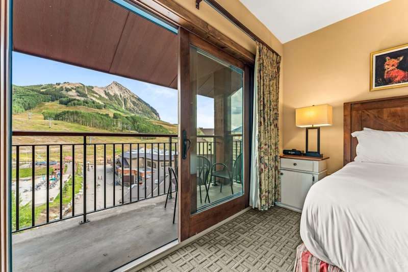 Best View in CB! Ski In-Out, Pool, Hot Tub, Sauna!