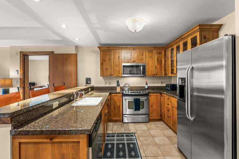 1BR Ski-In/Out | Best Views | A/C | 2 Baths