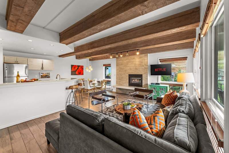 Plaza at Woodcreek 439 — 3BR Base Area Condo