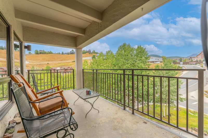 Plaza at Woodcreek 439 — 3BR Base Area Condo