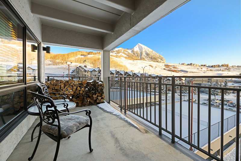 Plaza at Woodcreek 431 - 2BR Ski Condo with Hot Tub & Sauna