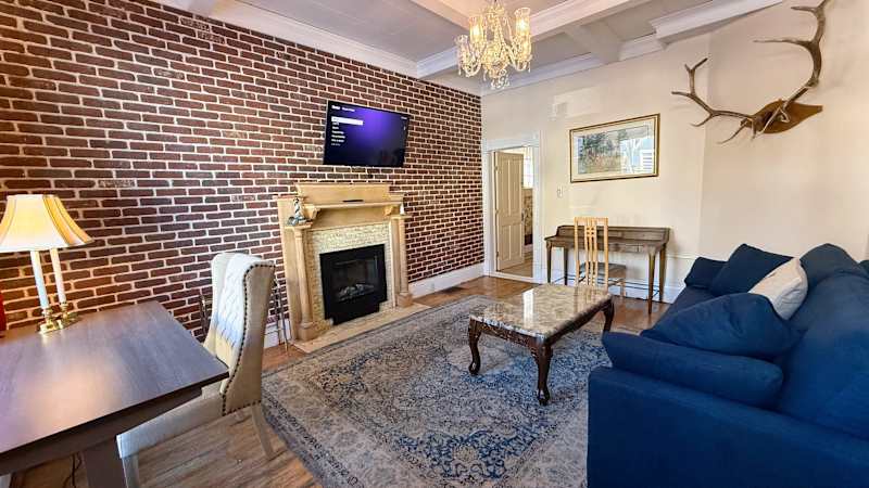 The Governor's Parlor — Historic Leadville 1BR