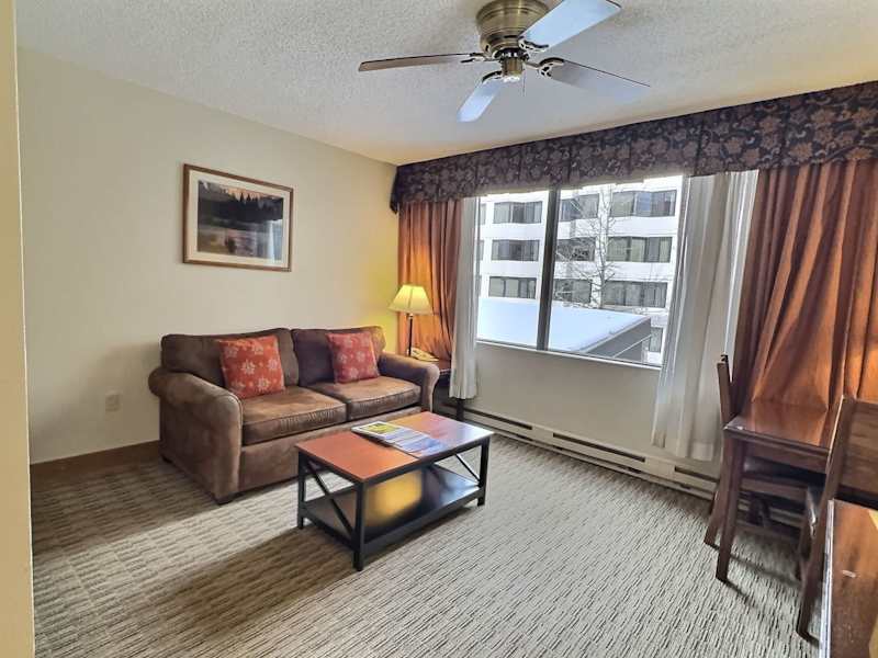 Pet-Friendly 1BR | Walk to Lifts | Pool, Hot Tub