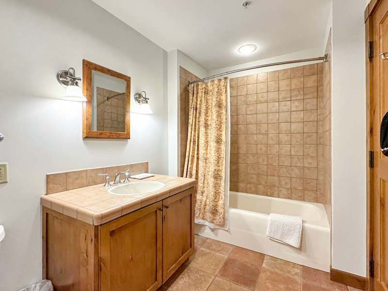 Beautiful King Room in the Lodge at Mountaineer Square